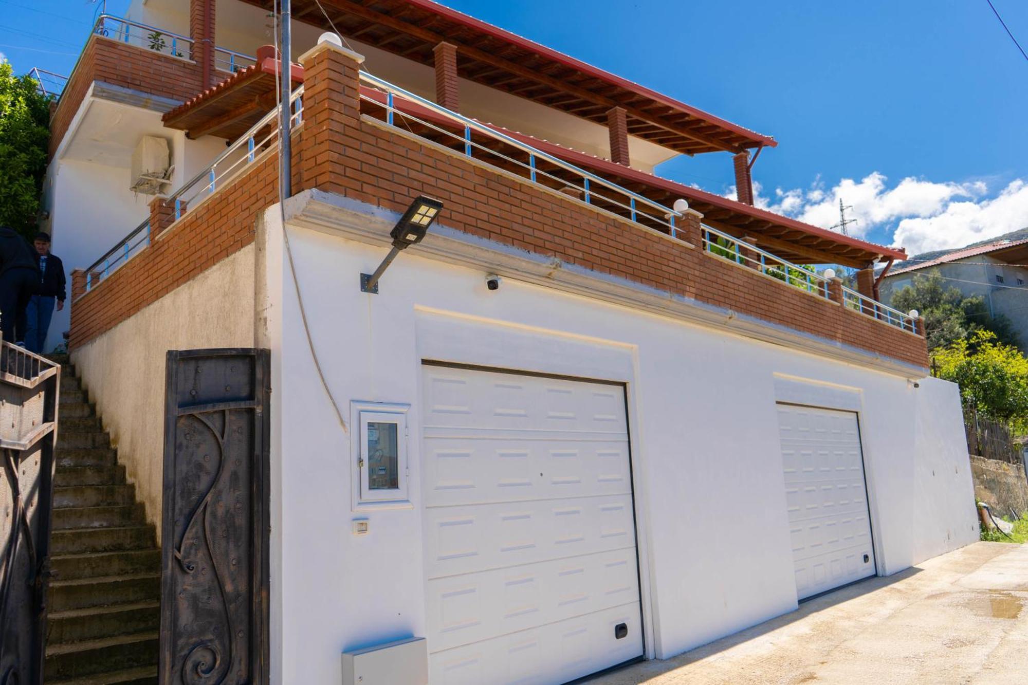 Vila Aliaj Vlore Ngoại thất bức ảnh
